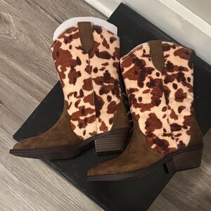 DV by Dolce Vita Women's Tan and Cream Heeled Boots